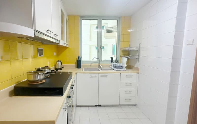 Queens, 12 Stirling Road, Room Rental, 165 sqft, Condominium For Rent, by Jeron Lee, 500172121 - Kitchen - PropertyGuru.com.sg