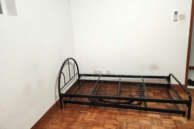Bullion Park, 160 Lentor Loop, Room Rental, 120 sqft, Condominium For Rent, by Felicia Ang, 500172143 - Bedroom - PropertyGuru.com.sg