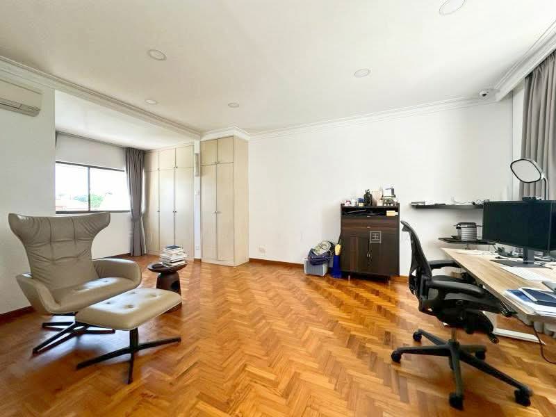 ⭐️ Low PSF ⭐️ Nearly 10,000 sqft Land ⭐️ Serious Seller ⭐️ Fiona 国凤 8218☎️5108, Namly Rise, Namly Avenue, Namly Grove, Namly Garden, Namly Drive, Jalan Haji Alias, Lim Tai See Walk, Allamanda Grove, Jalan Lim Tai See, Jalan Ampang, Coronation Road West, 5 Bedrooms, 9,750 sqft, Detached House For Sale, by Fiona Yin 国凤, 500172149 - Study - PropertyGuru.com.sg