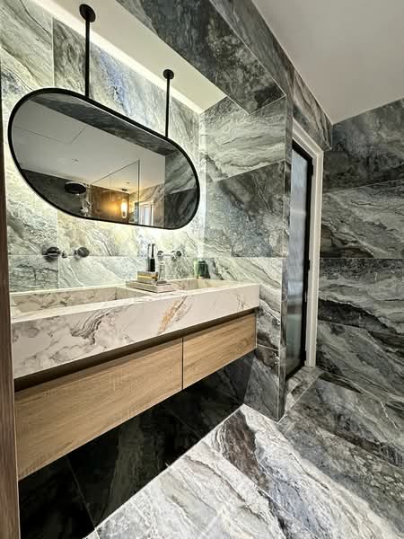 Townhouse Apartments, 139 Cavenagh Road, 4 Bedrooms, 2,142 sqft, Apartment For Sale, by Benson Koh, 500172154 - Bathroom - PropertyGuru.com.sg