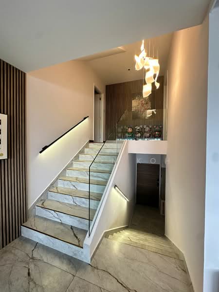 Townhouse Apartments, 139 Cavenagh Road, 4 Bedrooms, 2,142 sqft, Apartment For Sale, by Benson Koh, 500172154 - Interior - PropertyGuru.com.sg