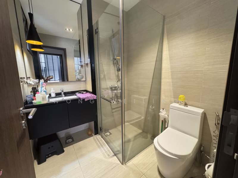The Brooks I & The Brooks II, 60 Springside Walk, 3 Bedrooms, 1,399 sqft, Apartment For Rent, by Wong Weiling, 500172156 - Bathroom - PropertyGuru.com.sg