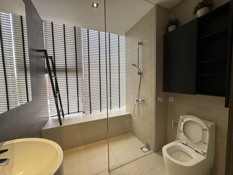 The Brooks I & The Brooks II, 60 Springside Walk, 3 Bedrooms, 1,399 sqft, Apartment For Rent, by Wong Weiling, 500172156 - Bathroom - PropertyGuru.com.sg