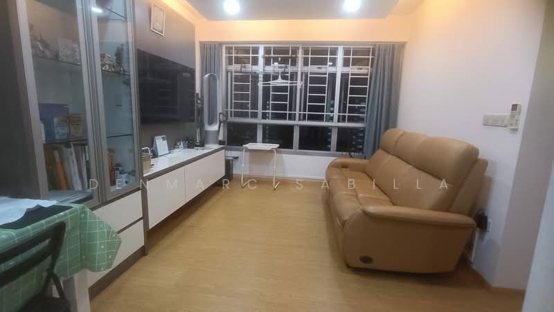 522A Tampines Central 7, 522A Tampines Central 7, 2 Bedrooms, 721 sqft, HDB Flat For Rent, by Denmarc Sabilla, 500172170 - Living Room - PropertyGuru.com.sg