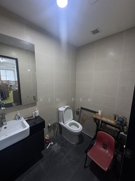 Primax, 22 New Industrial Road, 2,896 sqft, Light Industrial (B1) For Rent, by Ken Peh, 500172180 - Bathroom - CommercialGuru.com.sg