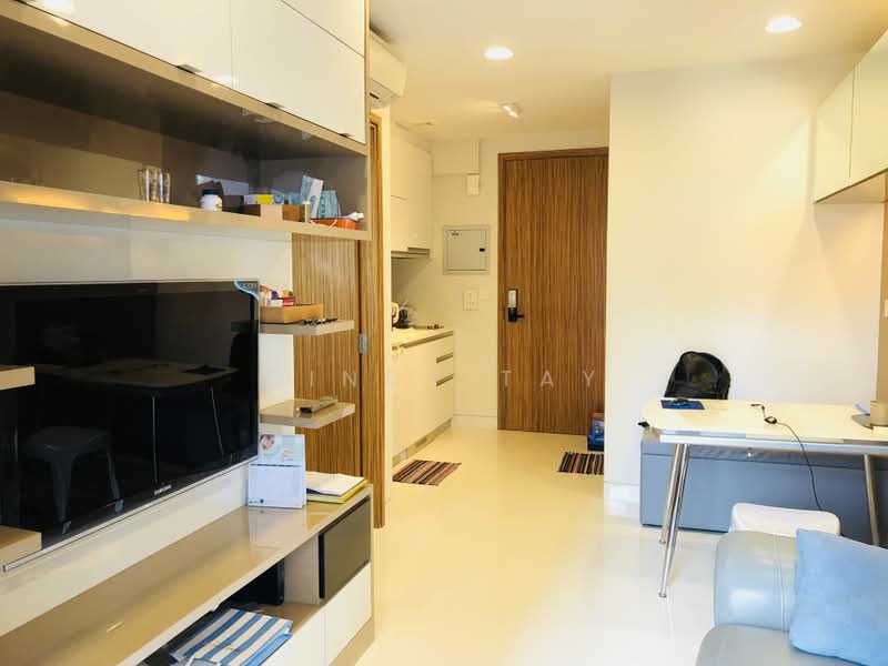 RV Edge, 2 Shanghai Road, 1 Bedroom, 420 sqft, Condominium For Rent, by Cindy Tay, 500172190 - Living Room - PropertyGuru.com.sg