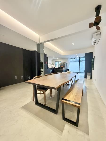 MODERN, MINIMALIST, MOVE-IN INTER TERRACE IN KOVAN!!, OFF SIMON PLACE, 4 Bedrooms, 2,500 sqft, Terraced House For Sale, by Benjamin Poh, 500172202 - Dining Room - PropertyGuru.com.sg