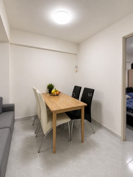 203 Toa Payoh North, 203 Toa Payoh North, 2 Bedrooms, 700 sqft, HDB Flat For Rent, by Malcolm Wong, 500172210 - Dining Room - PropertyGuru.com.sg