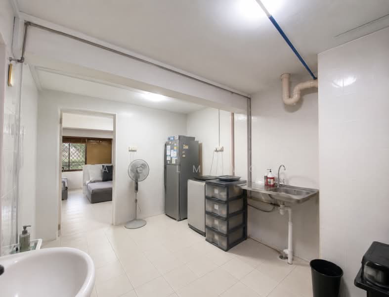 203 Toa Payoh North, 203 Toa Payoh North, 2 Bedrooms, 700 sqft, HDB Flat For Rent, by Malcolm Wong, 500172210 - Living Room - PropertyGuru.com.sg