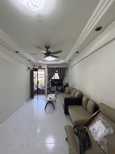 26 Teck Whye Lane, 26 Teck Whye Lane, 2 Bedrooms, 796 sqft, HDB Flat For Sale, by Ahmad Ibrahim, 500172212 - Living Room - PropertyGuru.com.sg