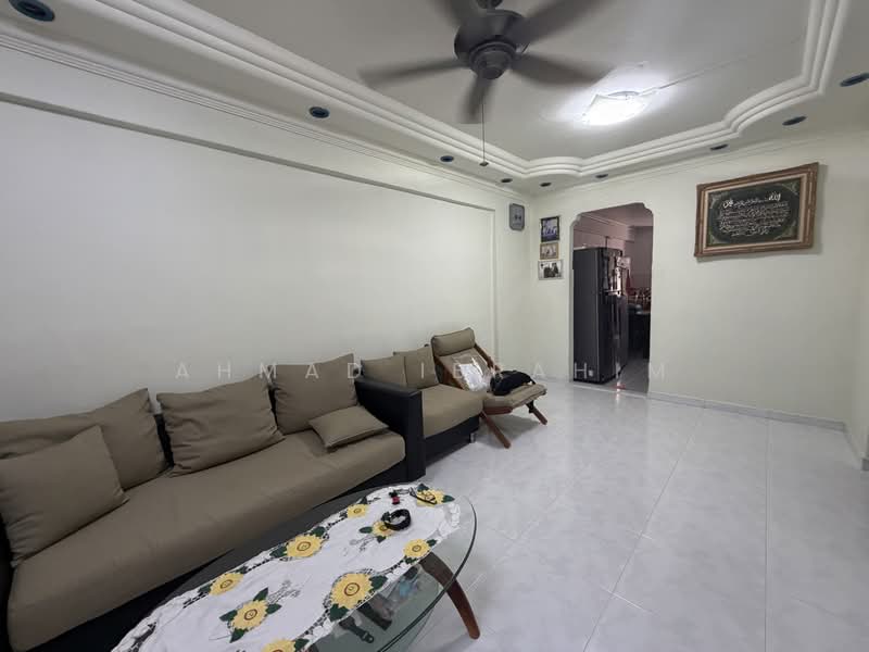 26 Teck Whye Lane, 26 Teck Whye Lane, 2 Bedrooms, 796 sqft, HDB Flat For Sale, by Ahmad Ibrahim, 500172212 - Living Room - PropertyGuru.com.sg