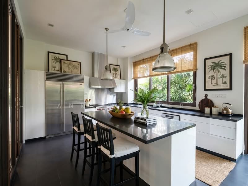 Sunset Estate, , 6 Bedrooms, 5,200 sqft, Semi-Detached House For Rent, by Anke Moeller, 500172214 - Kitchen - PropertyGuru.com.sg