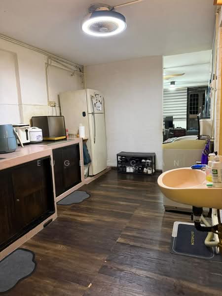 6 Ghim Moh Road, 6 Ghim Moh Road, 3 Bedrooms, 65 sqft, HDB Flat For Sale, by Eugene Chan, 500172219 - Kitchen - PropertyGuru.com.sg