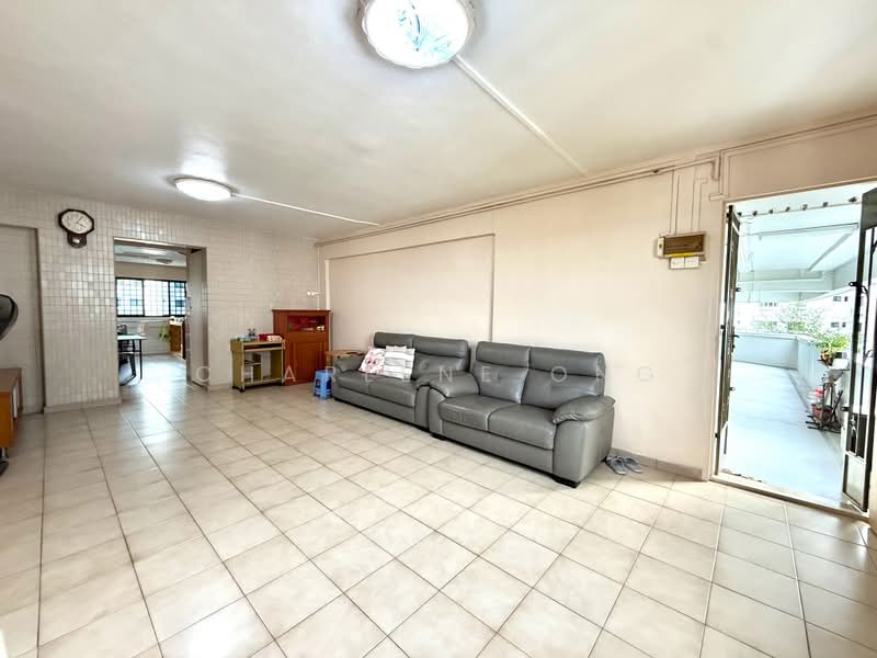 317 Hougang Avenue 7, 317 Hougang Avenue 7, 3 Bedrooms, 1,001 sqft, HDB Flat For Sale, by Charlene Ong, 500172225 - Living Room - PropertyGuru.com.sg