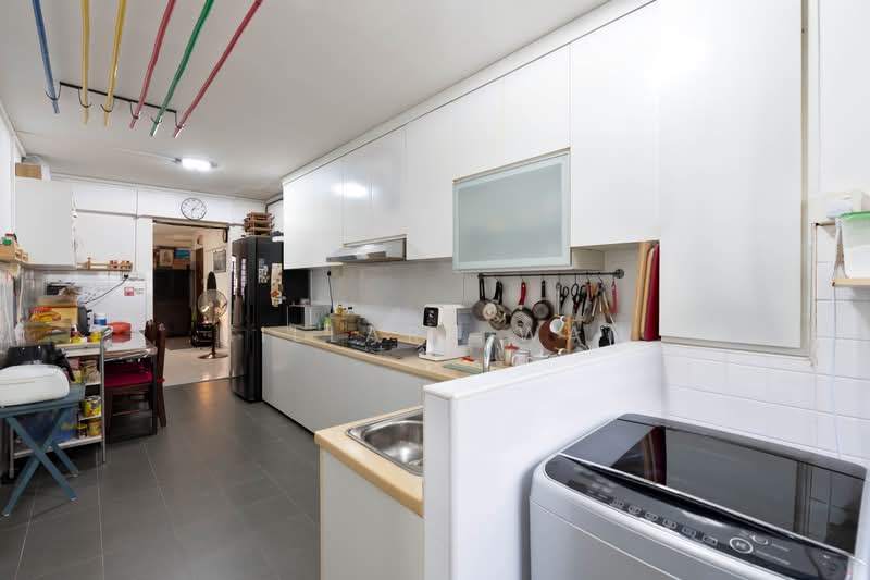 721 Yishun Street 71, 721 Yishun Street 71, 3 Bedrooms, 1,119 sqft, HDB Flat For Sale, by Hillary Wan, 500172228 - Kitchen - PropertyGuru.com.sg