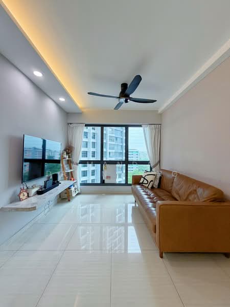 311A Clementi Avenue 4, 311A Clementi Avenue 4, 2 Bedrooms, 646 sqft, HDB Flat For Sale, by Amanda Davina Ang, 500172243 - Living Room - PropertyGuru.com.sg