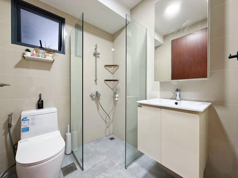 311A Clementi Avenue 4, 311A Clementi Avenue 4, 2 Bedrooms, 646 sqft, HDB Flat For Sale, by Amanda Davina Ang, 500172243 - Bathroom - PropertyGuru.com.sg
