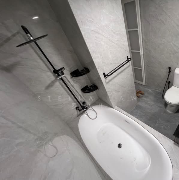 Loyang Valley, 224 Loyang Avenue, Room Rental, 200 sqft, Condominium For Rent, by Stella Law 罗宝儿, 500172246 - Bathroom - PropertyGuru.com.sg