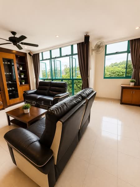 478 Segar Road, 478 Segar Road, 4 Bedrooms, 1,346 sqft, HDB Flat For Sale, by Adelyn Chan, 500172251 - Living Room - PropertyGuru.com.sg