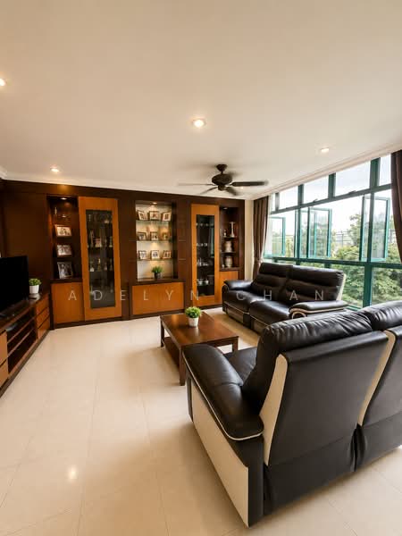 478 Segar Road, 478 Segar Road, 4 Bedrooms, 1,346 sqft, HDB Flat For Sale, by Adelyn Chan, 500172251 - Living Room - PropertyGuru.com.sg