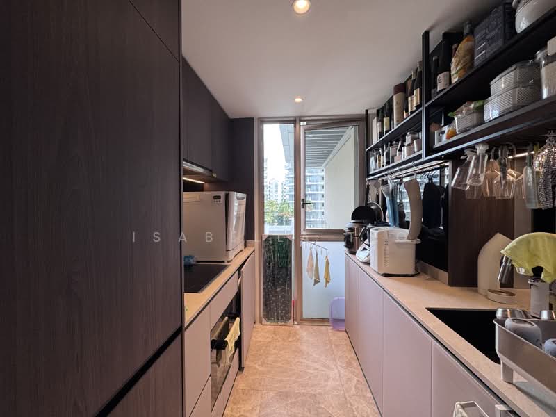 The Reef at King's Dock, 2 Harbourfront Avenue, 2 Bedrooms, 883 sqft, Condominium For Sale, by Isabella Teo, 500172254 - Kitchen - PropertyGuru.com.sg
