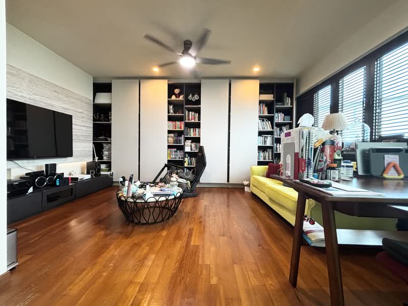 The Madeira, 52 Bukit Batok Street 31, 4 Bedrooms, 2,400 sqft, Condominium For Sale, by Royston Choy, 500172259 - Living Room - PropertyGuru.com.sg