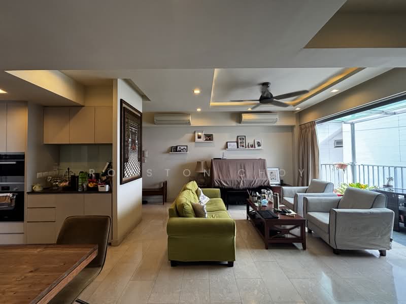 The Madeira, 52 Bukit Batok Street 31, 4 Bedrooms, 2,400 sqft, Condominium For Sale, by Royston Choy, 500172259 - Living Room - PropertyGuru.com.sg