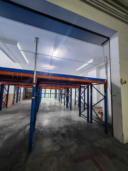 Win5 @ Yishun, 15 Yishun Industrial Street 1, 1,722 sqft, Light Industrial (B1) For Sale, by Jocelyn Chia, 500172270 - Interior - CommercialGuru.com.sg