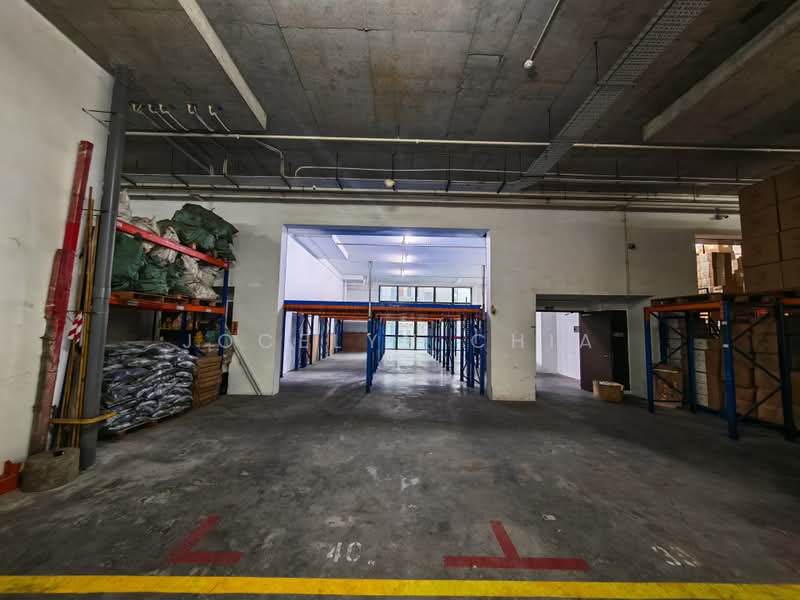 Win5 @ Yishun, 15 Yishun Industrial Street 1, 1,722 sqft, Light Industrial (B1) For Sale, by Jocelyn Chia, 500172270 - Interior - CommercialGuru.com.sg