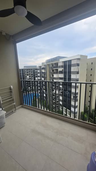 Sengkang Grand Residences, 86 Compassvale Bow, 3 Bedrooms, 1,055 sqft, Condominium For Sale, by Jose Loh Zhenhao, 500172276 - Balcony - PropertyGuru.com.sg