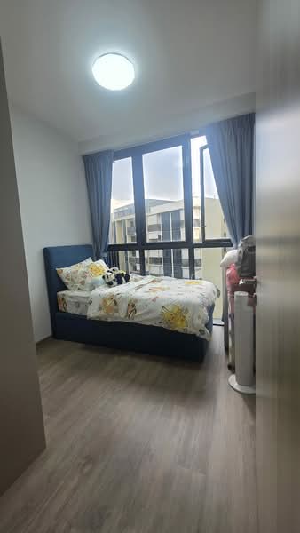 Sengkang Grand Residences, 86 Compassvale Bow, 3 Bedrooms, 1,055 sqft, Condominium For Sale, by Jose Loh Zhenhao, 500172276 - Bedroom - PropertyGuru.com.sg
