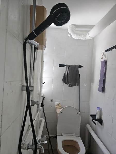 653 Yishun Avenue 4, 653 Yishun Avenue 4, 3 Bedrooms, 904 sqft, HDB Flat For Sale, by Eugene Chan, 500172278 - Bathroom - PropertyGuru.com.sg