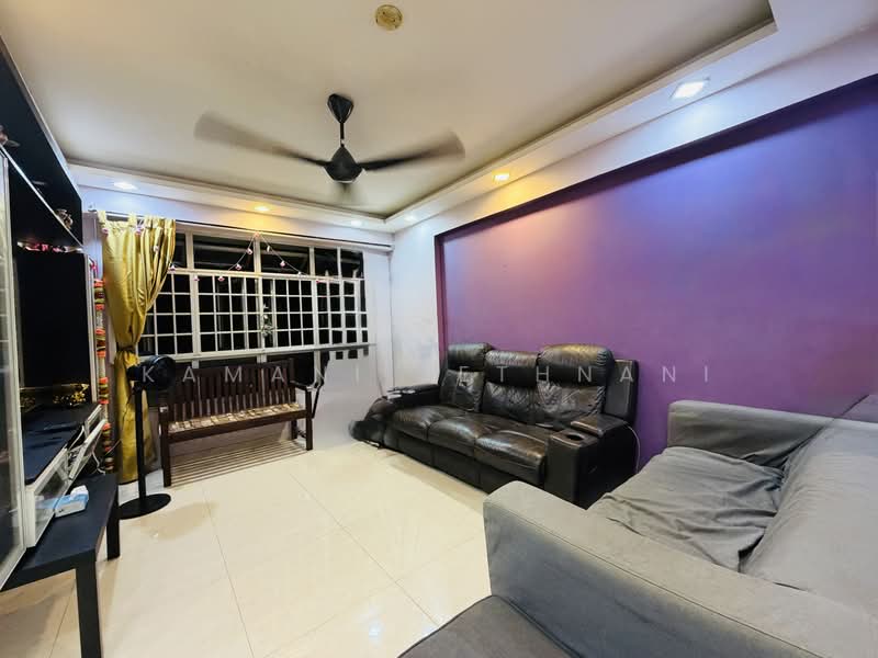 461D Bukit Batok West Avenue 8, 461D Bukit Batok West Avenue 8, 3 Bedrooms, 93 sqft, HDB Flat For Sale, by Kamani Jethnani, 500172287 - Living Room - PropertyGuru.com.sg