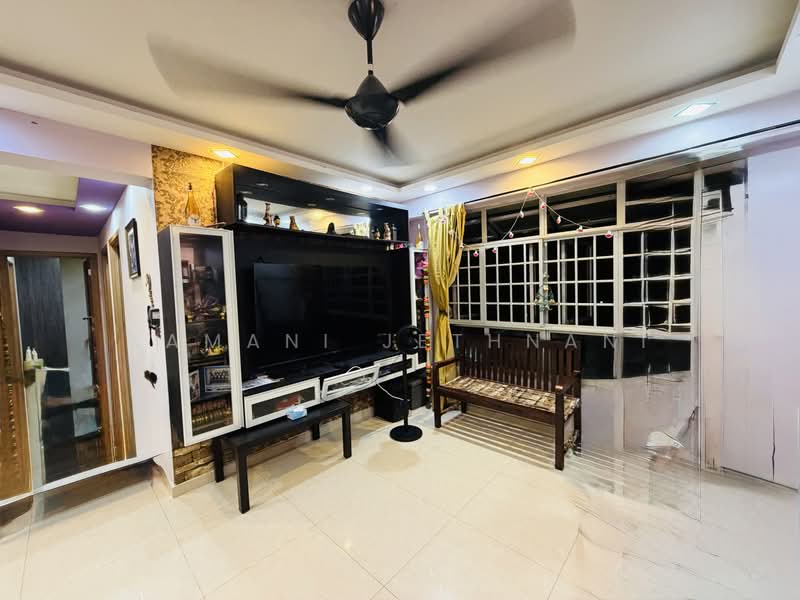 461D Bukit Batok West Avenue 8, 461D Bukit Batok West Avenue 8, 3 Bedrooms, 93 sqft, HDB Flat For Sale, by Kamani Jethnani, 500172287 - Living Room - PropertyGuru.com.sg