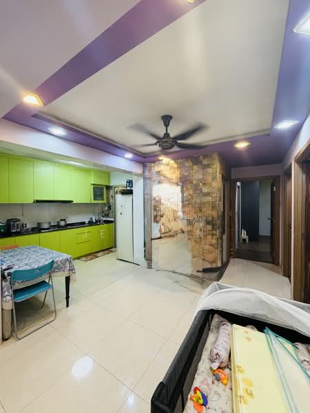 461D Bukit Batok West Avenue 8, 461D Bukit Batok West Avenue 8, 3 Bedrooms, 93 sqft, HDB Flat For Sale, by Kamani Jethnani, 500172287 - Kitchen - PropertyGuru.com.sg