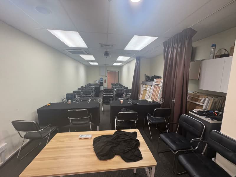 International Plaza, 10 Anson Road, 474 sqft, Office For Sale, by Jagjot Singh, 500172291 - Interior - CommercialGuru.com.sg