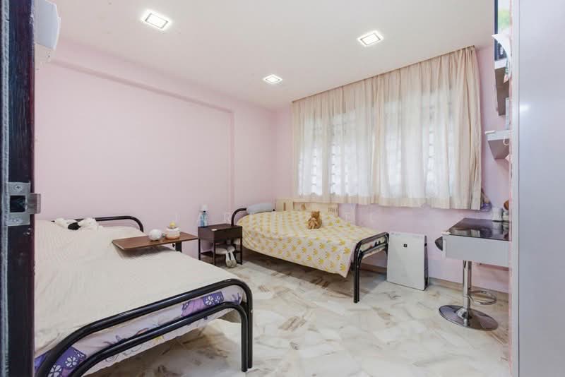 167 Hougang Avenue 1, 167 Hougang Avenue 1, 3 Bedrooms, 1,323 sqft, HDB Flat For Sale, by Jaren Lee, 500172303 - PropertyGuru.com.sg