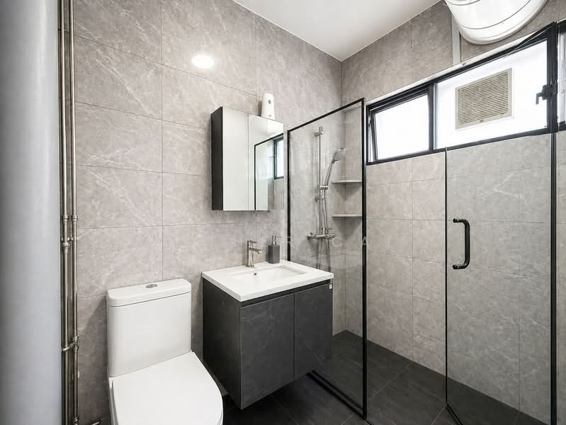 530 Serangoon North Avenue 4, 530 Serangoon North Avenue 4, 4 Bedrooms, 1,313 sqft, HDB Flat For Sale, by Esther Cai, 500172305 - Bathroom - PropertyGuru.com.sg