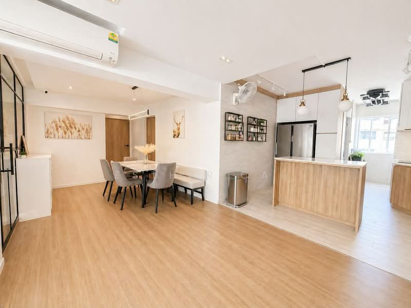 530 Serangoon North Avenue 4, 530 Serangoon North Avenue 4, 4 Bedrooms, 1,313 sqft, HDB Flat For Sale, by Esther Cai, 500172305 - Living Room - PropertyGuru.com.sg