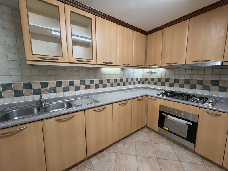 Emerald Garden, 33 Club Street, 2 Bedrooms, 1,033 sqft, Condominium For Rent, by Kelly Kay, 500172306 - Kitchen - PropertyGuru.com.sg