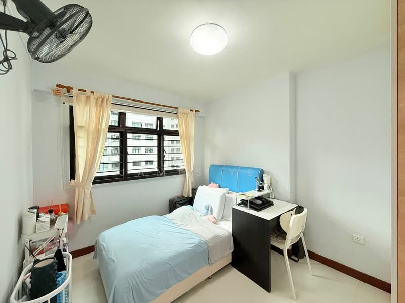 817C Keat Hong Link, 817C Keat Hong Link, 3 Bedrooms, 990 sqft, HDB Flat For Sale, by James Yeo, 500172315 - Bedroom - PropertyGuru.com.sg