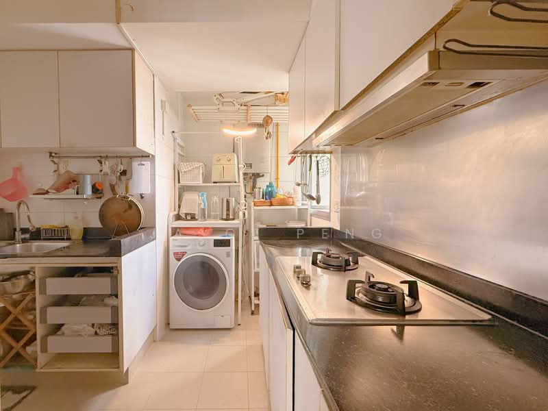 138C Lorong 1A Toa Payoh, 138C Lorong 1A Toa Payoh, 3 Bedrooms, 1,259 sqft, HDB Flat For Sale, by Jayce Peng, 500172322 - Kitchen - PropertyGuru.com.sg