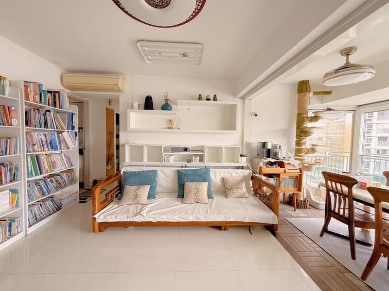 138C Lorong 1A Toa Payoh, 138C Lorong 1A Toa Payoh, 3 Bedrooms, 1,259 sqft, HDB Flat For Sale, by Jayce Peng, 500172322 - Living Room - PropertyGuru.com.sg
