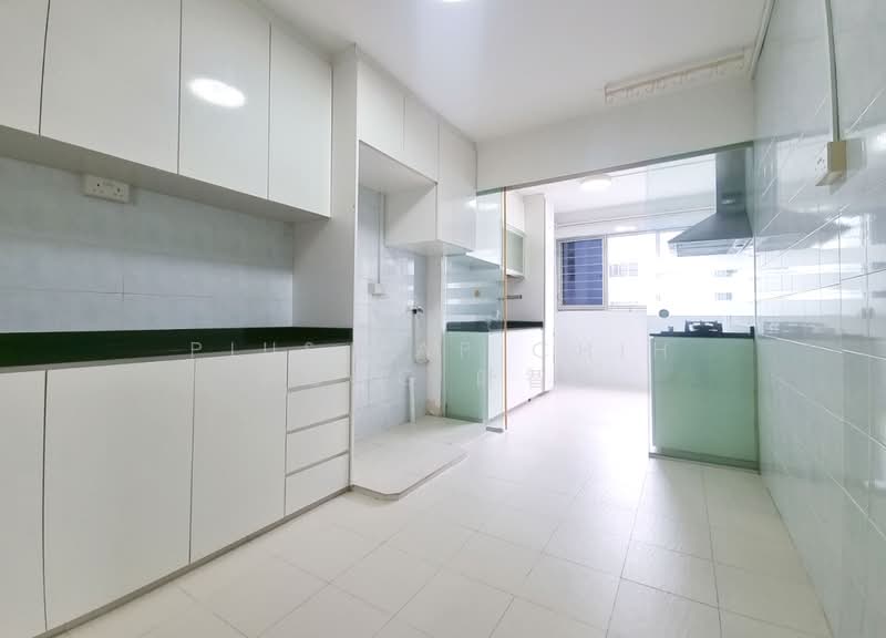 412 Saujana Road, 412 Saujana Road, Room Rental, 250 sqft, HDB Flat For Rent, by Pius Yap Chih Hong 叶智弘, 500172328 - Kitchen - PropertyGuru.com.sg