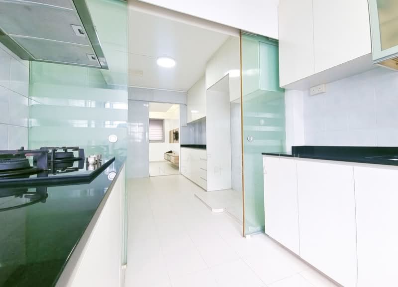 412 Saujana Road, 412 Saujana Road, Room Rental, 250 sqft, HDB Flat For Rent, by Pius Yap Chih Hong 叶智弘, 500172328 - Kitchen - PropertyGuru.com.sg
