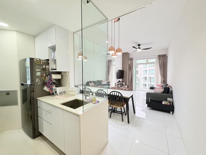 The Cascadia, 939 Bukit Timah Road, 1 Bedroom, 581 sqft, Condominium For Sale, by Irene Tan, 500172336 - Kitchen - PropertyGuru.com.sg