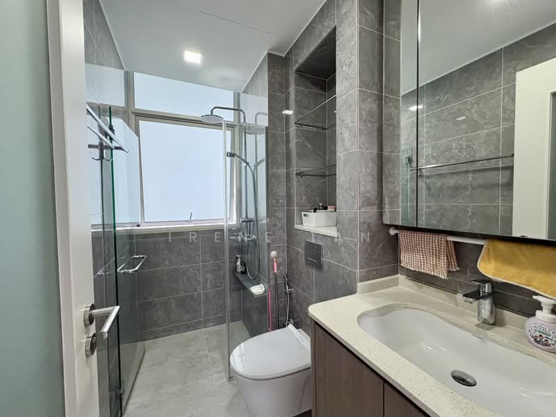 The Cascadia, 939 Bukit Timah Road, 1 Bedroom, 581 sqft, Condominium For Sale, by Irene Tan, 500172336 - Bathroom - PropertyGuru.com.sg