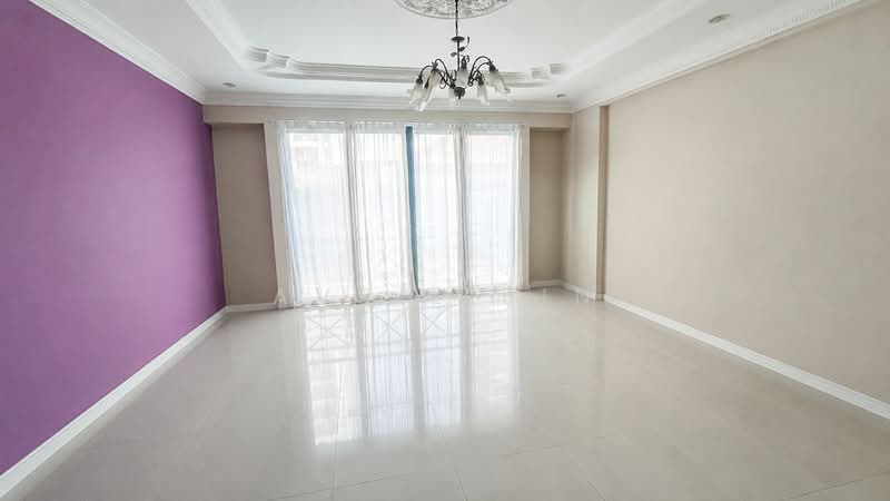 The Meyer Place, 6 Meyer Place, 3 Bedrooms, 1,367 sqft, Condominium For Rent, by Avril Bin, 500172340 - Living Room - PropertyGuru.com.sg