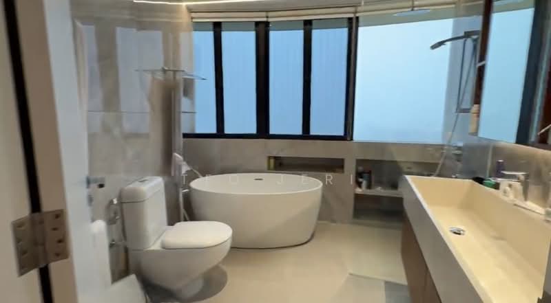 The Draycott, 50 Draycott Park, 3 Bedrooms, 2,637 sqft, Condominium For Sale, by Teo Jeri, 500172350 - Master Bathroom - PropertyGuru.com.sg