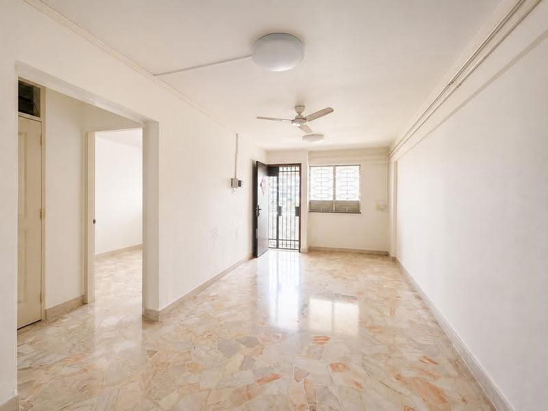 523 Ang Mo Kio Avenue 5, 523 Ang Mo Kio Avenue 5, Ang Mo Kio / Bishan / Thomson, 2 Bedrooms, 732 sqft, HDB Flat For Sale, by Simon Kee, 500172353 - Living Room - PropertyGuru.com.sg